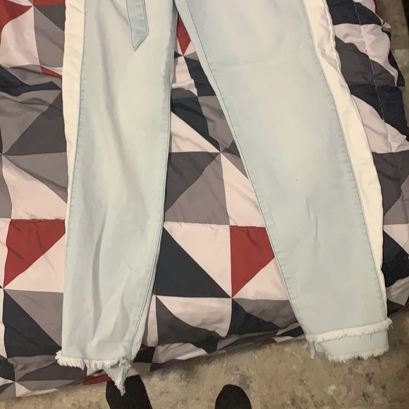 Jeans - Picture 2 of 3